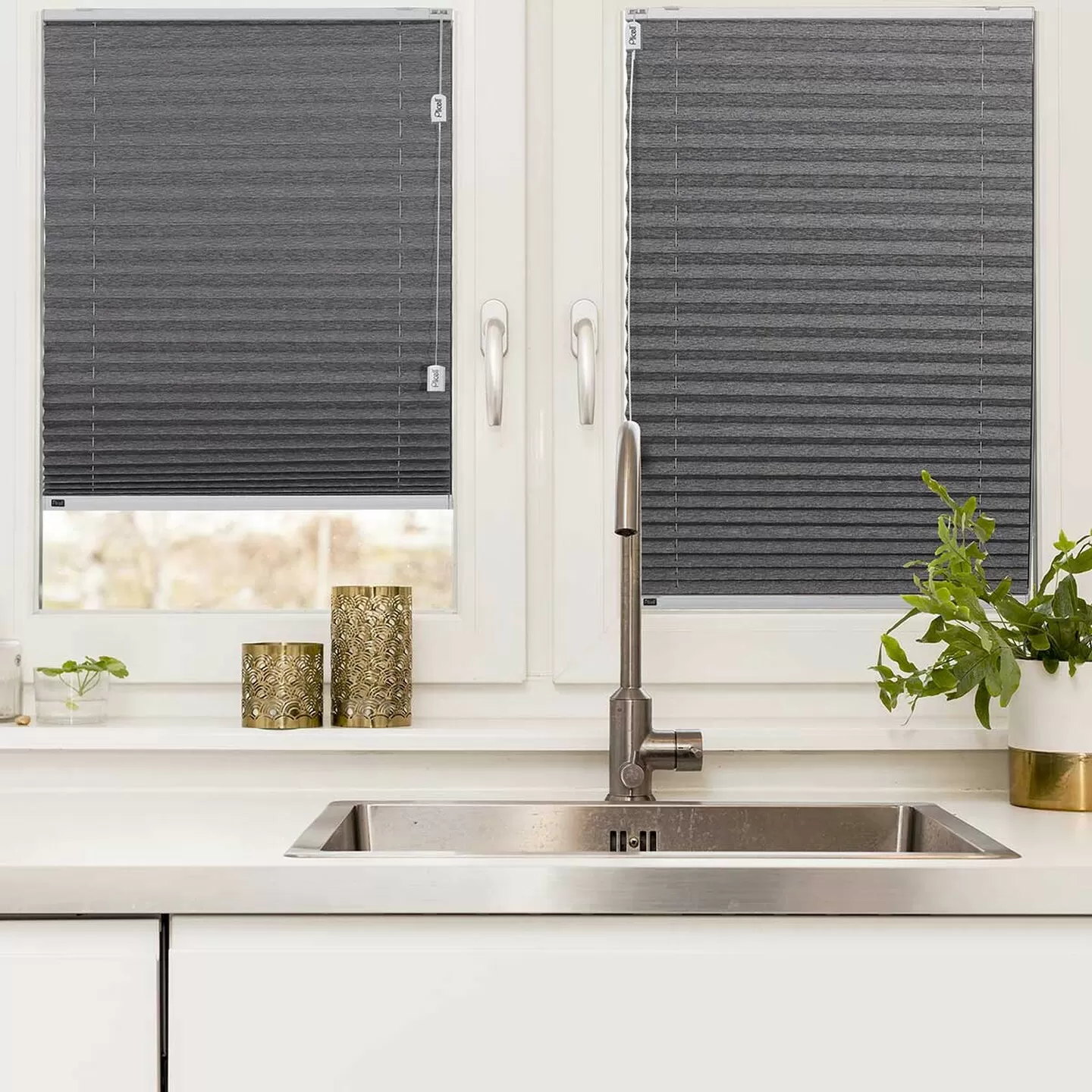 202502070456_613565241